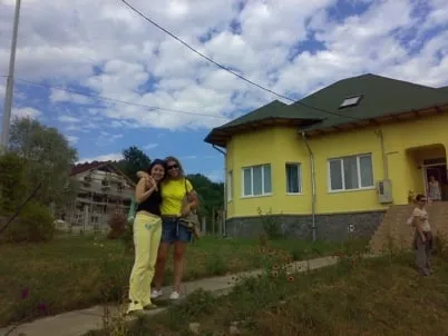 Photo 10 from “Ana Lazar - reloaded”